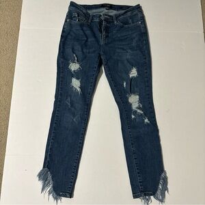 Judy Blue Jeans Skinny Fit JB8821 Distressed Raw Hem Fringe Women’s Denim 7/28